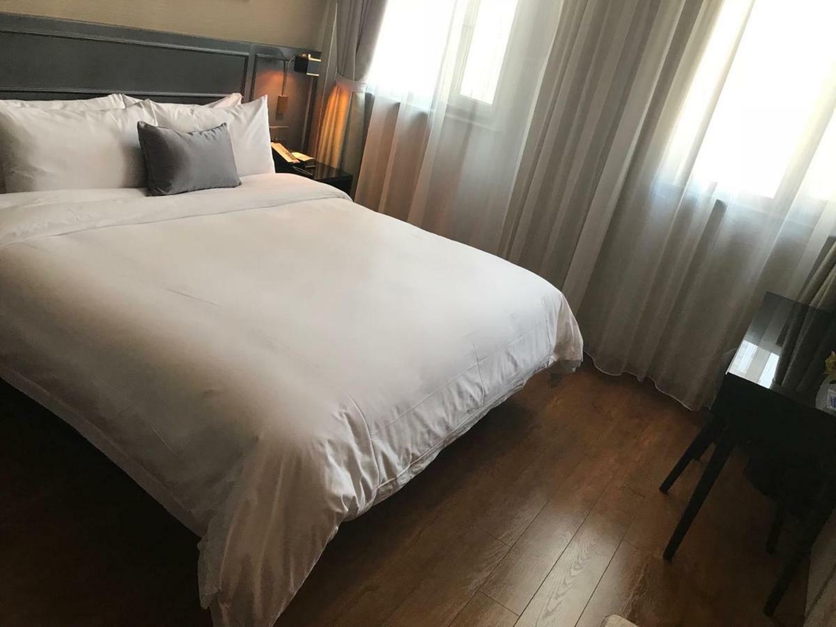 Yitel Premium Hotel Shanghai Buitenkant foto
